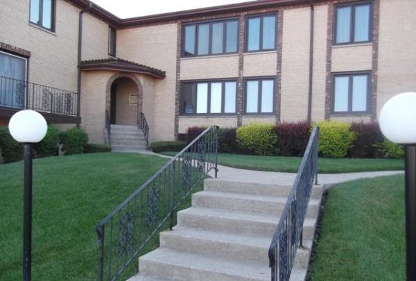 10360 South Central Avenue Unit 2, Oak Lawn, IL 60453