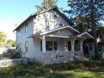 2039 Melrose St, Rockford, IL 61103