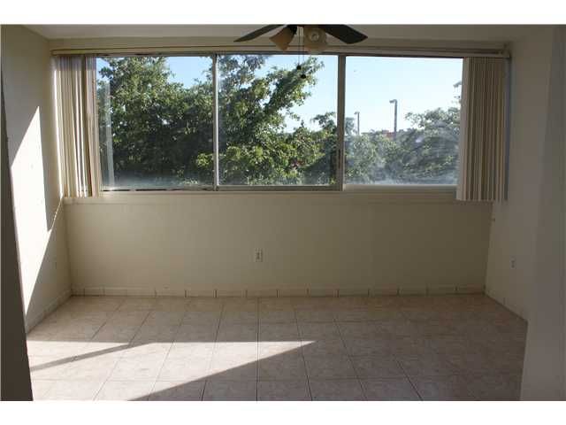 1750 W 56 ST # 235, Hialeah, FL 33012