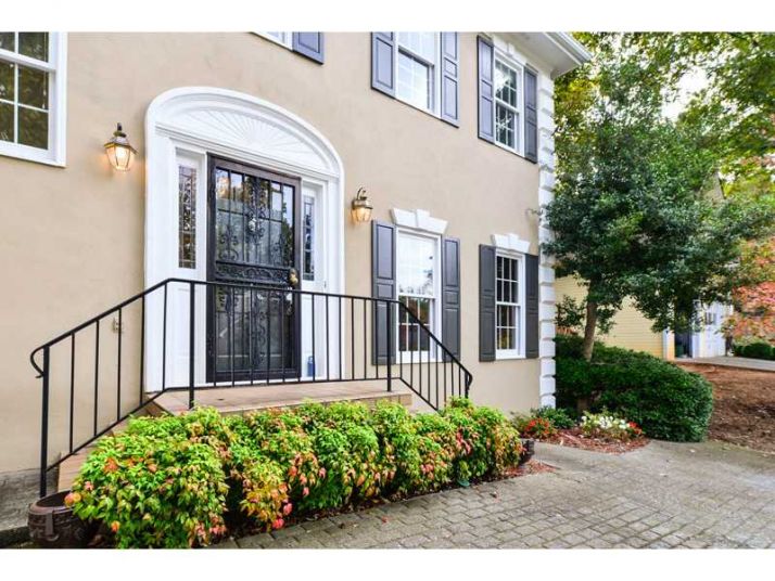 1061 Della Street Se, Marietta, GA 30067