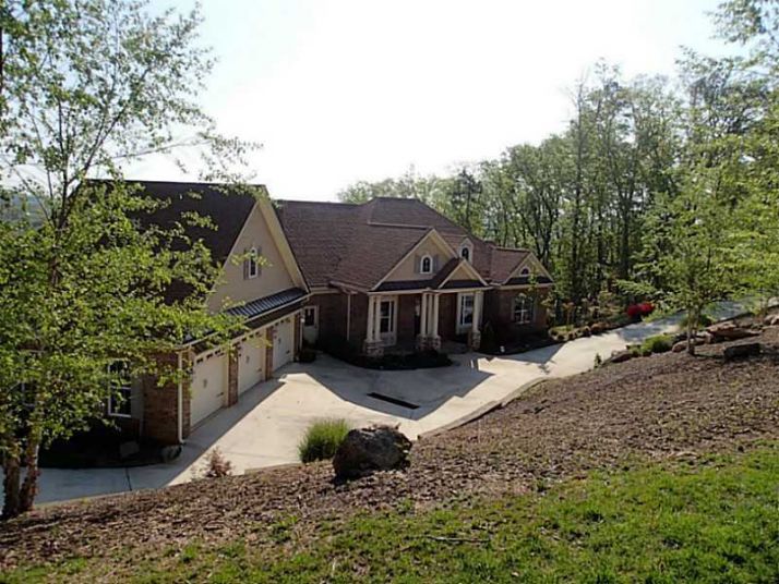19 Hawks Branch Lane, White, GA 30184