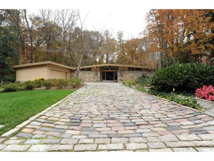 505 Hollydale Court Nw, Atlanta, GA 30342