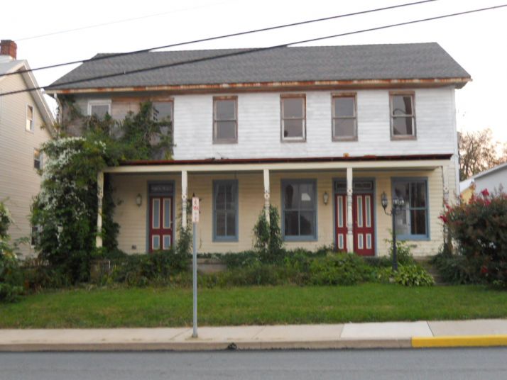 6 S Main Street, East Prospect, PA 17317