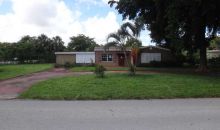 15 Ne 150th St Miami, FL 33161