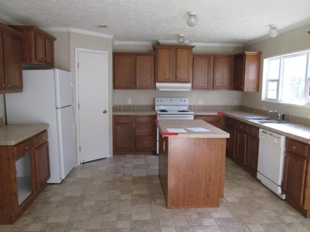 14170 NW 74th Ave, Trenton, FL 32693