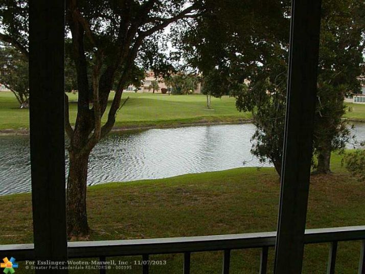 1030 Country Club Dr # 205, Pompano Beach, FL 33063