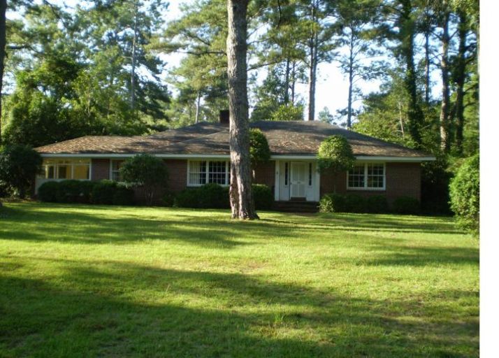 1608 Orchard Dr, Albany, GA 31707
