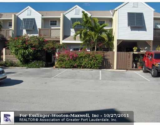 253 HEMINGWAY CIR # 253, Pompano Beach, FL 33063