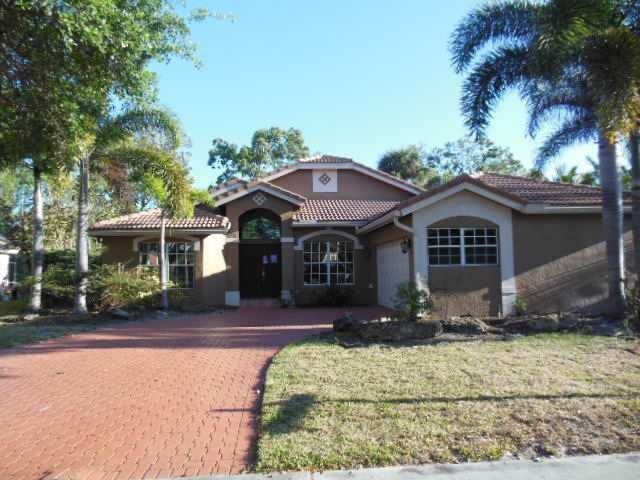 5700 Nw 40th Ter, Pompano Beach, FL 33073