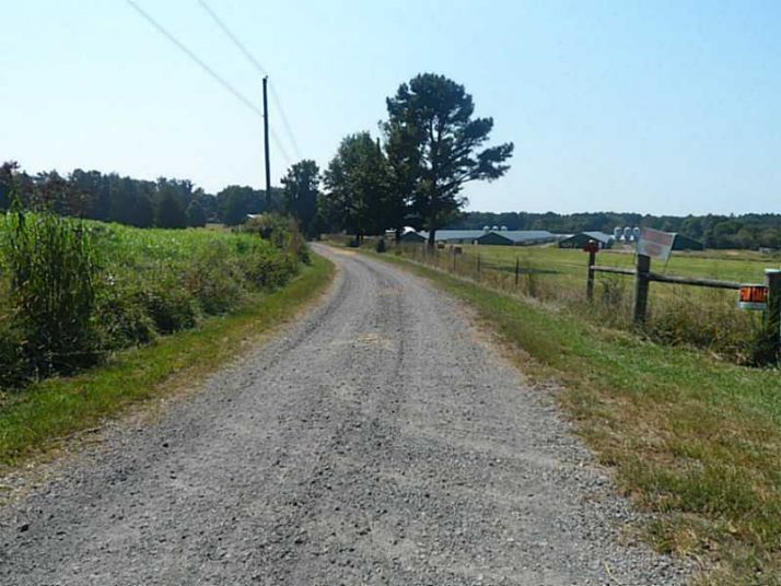 2244 Nesbit Loop, Resaca, GA 30735