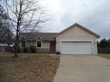 15204 W 152nd St, Olathe, KS 66062