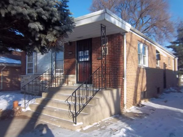 14533 South Calhoun Avenue, Chicago, IL 60633