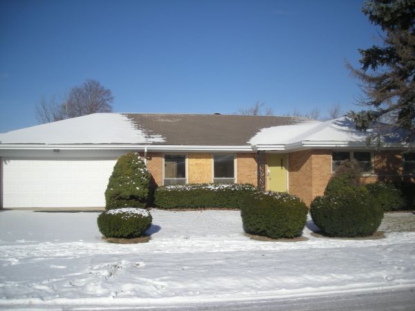 16716 Maryland Avenue, South Holland, IL 60473
