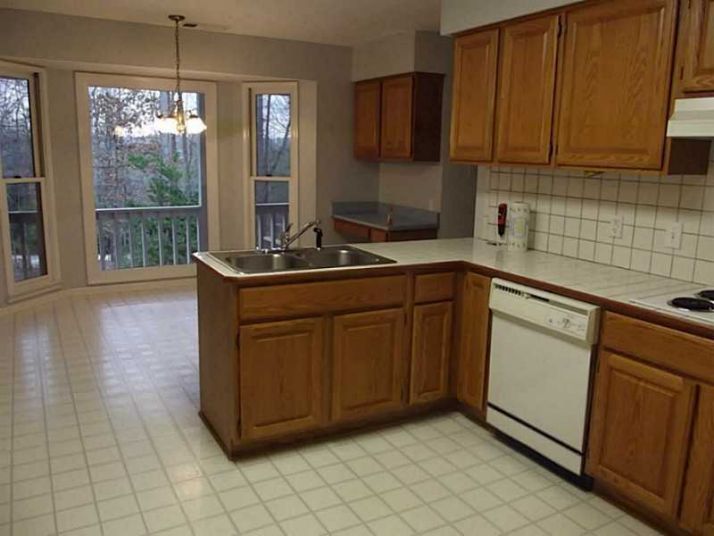 1396 Tipperary Court, Monroe, GA 30656