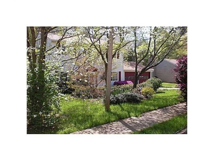 1285 Parkmont Drive, Roswell, GA 30076