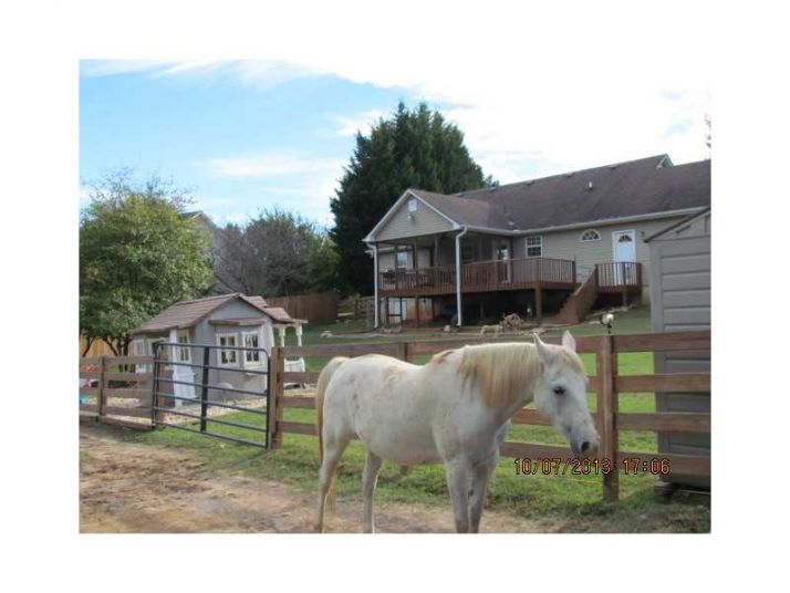 711 Elliott Road, Dawsonville, GA 30534