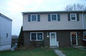 932 S Meadow St, Allentown, PA 18103