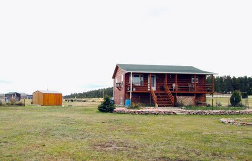 372 Pine Ridge Road, Moorcroft, WY 82721