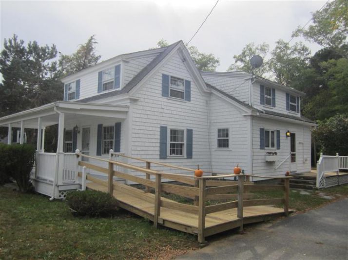 261 Depot St, Dennis Port, MA 02639