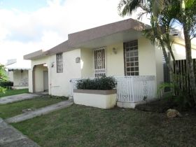 Jard De Monte Olivo 192 Calle Apolo B-22, Guayama, PR 00784