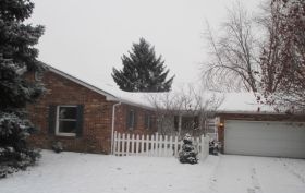 3049 Woodgrove Dr, Grove City, OH 43123