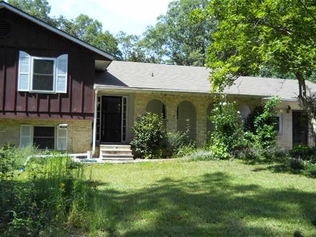 266 Wisteria Way, Ozark, AL 36360