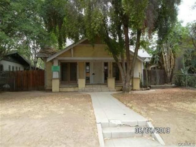 3977 3rd St, Riverside, CA 92501