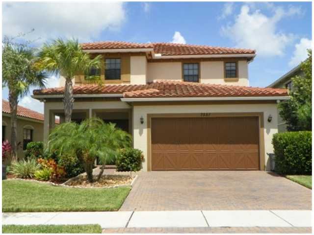 7551 NW 112TH TE, Pompano Beach, FL 33076