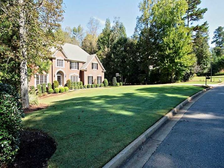 822 Hallbrook Lane, Alpharetta, GA 30004