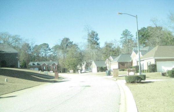 213 Sugarloaf Cir, Macon, GA 31204