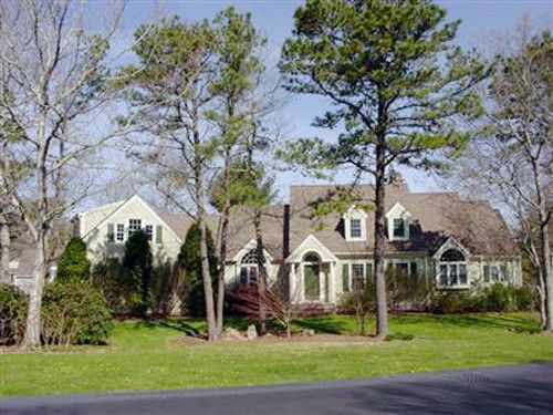 2 Windy Pine Ln, Sandwich, MA 02563