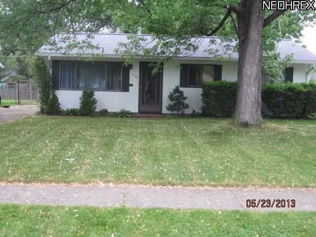 479 Walnut Dr, Berea, OH 44017