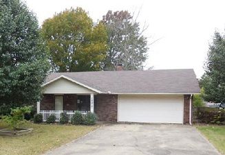 1502 SE S St, Bentonville, AR 72712