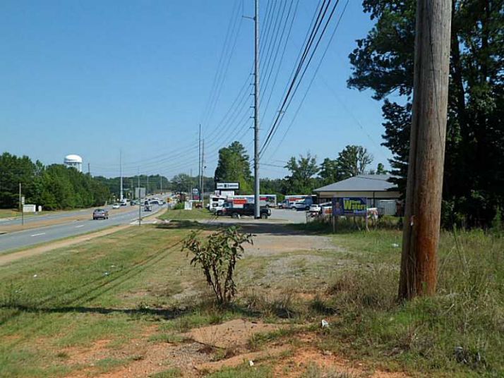 6400 Bells Ferry Road, Woodstock, GA 30189