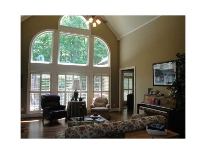 1002 Laurel Grove Court, Suwanee, GA 30024