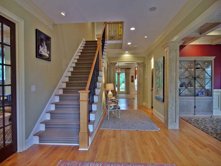 1091 Los Angeles Avenue, Atlanta, GA 30306