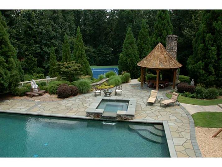 365 Heards Ferry Road, Atlanta, GA 30328