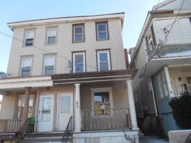 43 S Cedar St, Hazleton, PA 18201