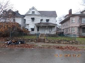 53 Bond St, Dayton, OH 45405