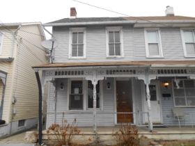 1611 Newport Ave, Northampton, PA 18067