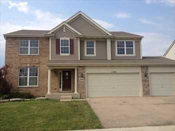 1054 Birchwood Dr, Hampshire, IL 60140