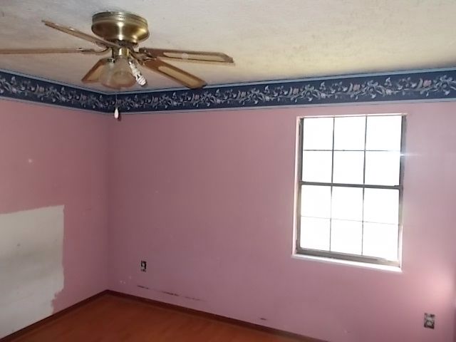229 Johnson Dr, Lenoir City, TN 37771