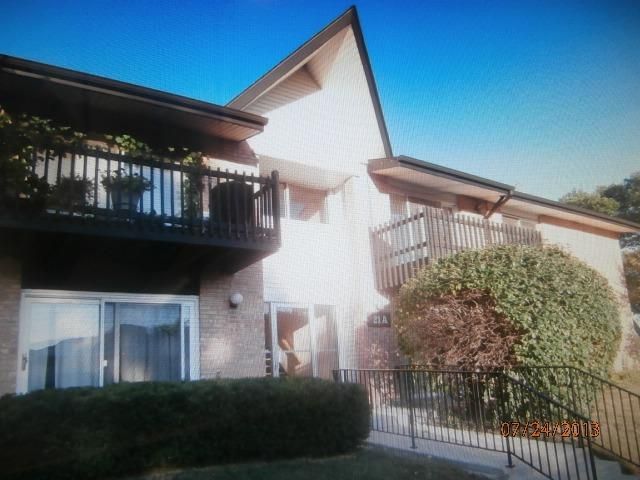 21 A Kingery Quarter Unit #202, Willowbrook, IL 60527