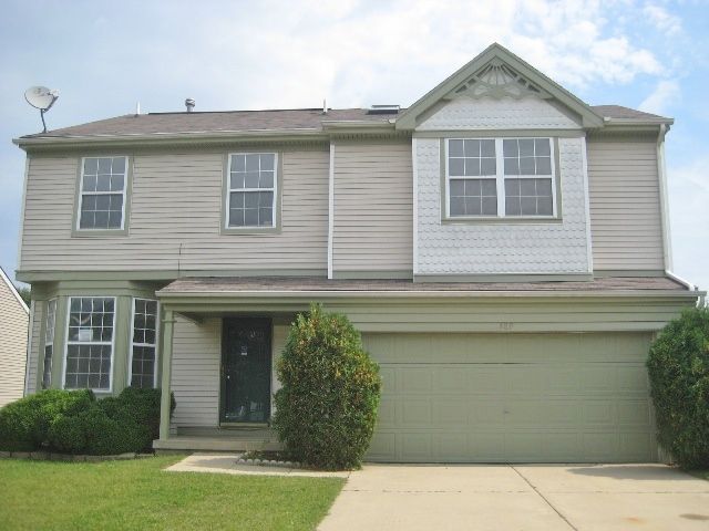489 Waterbury Ct, Belleville, MI 48111