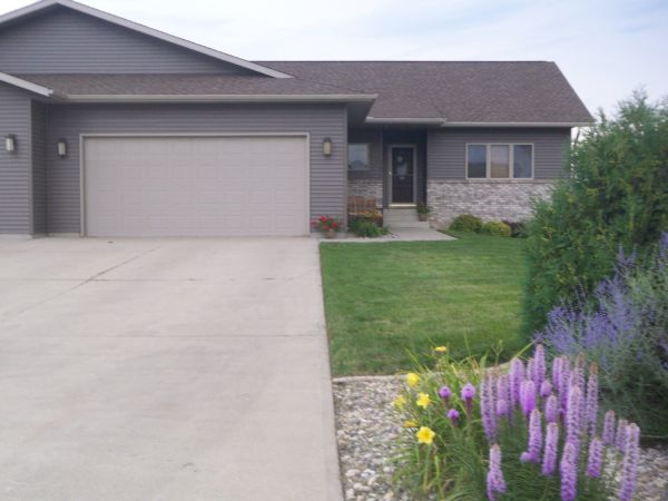 1228 A Patricia Court, Marshall, MN 56258