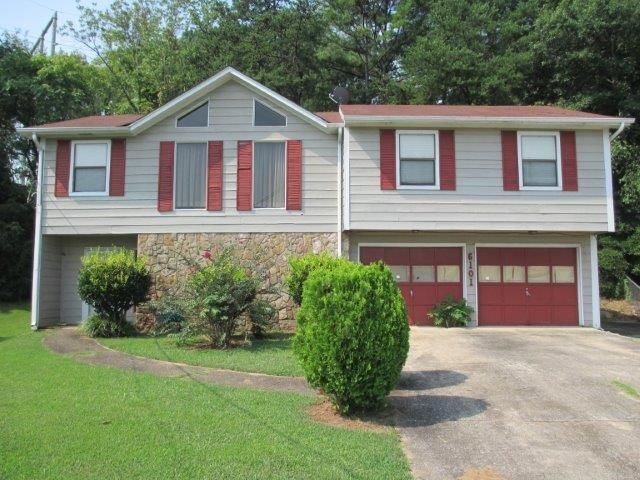 6101 Meadow Crest Circle, Birmingham, AL 35212