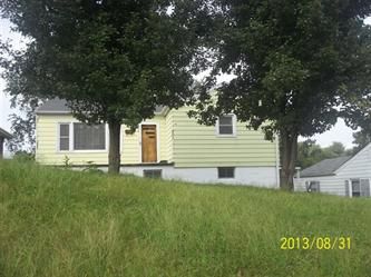 525 Terry Dr, Bristol, VA 24201