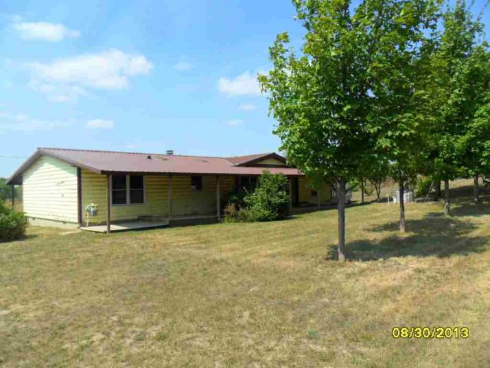5679 N 37 Rd, Manton, MI 49663