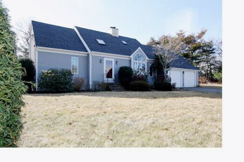 45 Coles Pond Dr, East Dennis, MA 02641
