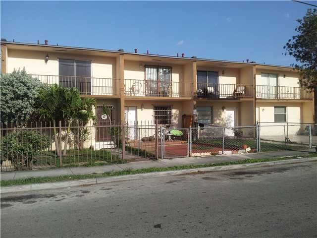 301 SW 110 AV # G2, Miami, FL 33174